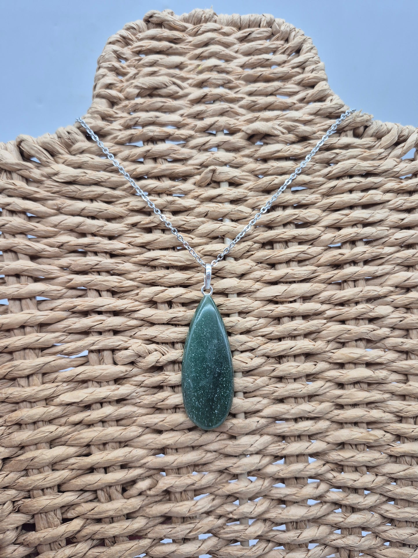 Green Aventurine Necklace – Crystal Pendant with Stainless Steel Chain