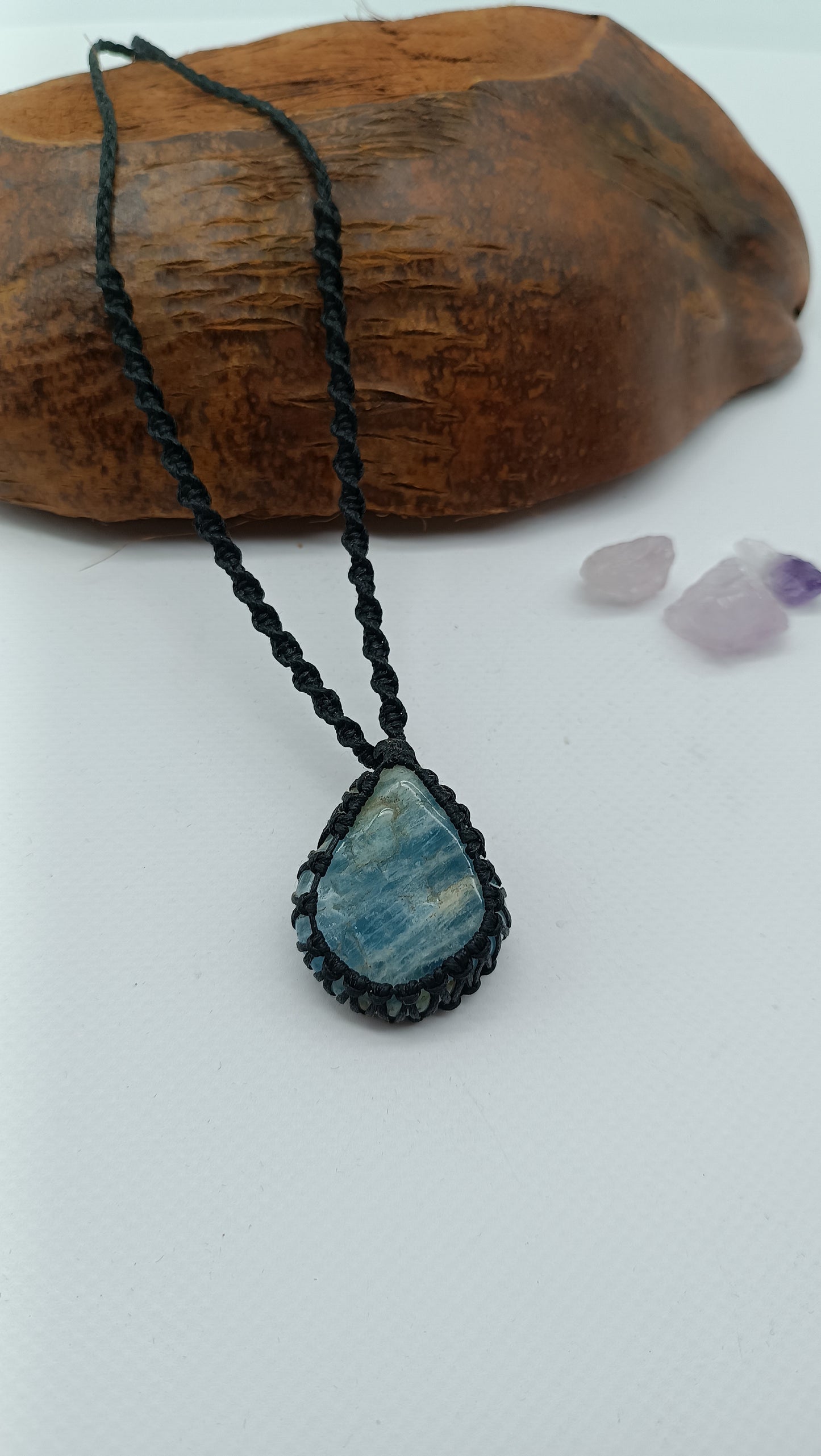 110CT Aqua Marine Crystal Macrame Necklace