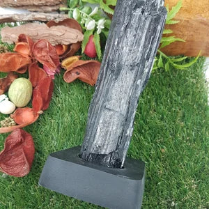 Black Turmaline Rough Mineral - Extra Quality - Amazing Collectors' Piece - Home Decor - Perfect Gift Idea
