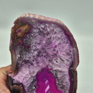 Self-Standing Fuchsia Agate Stone | Pink Agate Crystal Decor