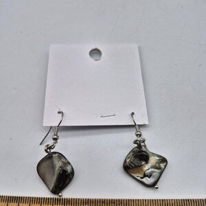 Gray Dyed Mother of Pearl Dangle Earrings – Handmade Natural Shell Earrings