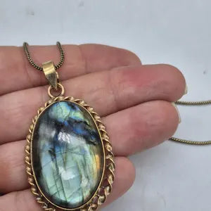 Labradorite Brass Pendant Necklace: Mystical Crystal Jewelry