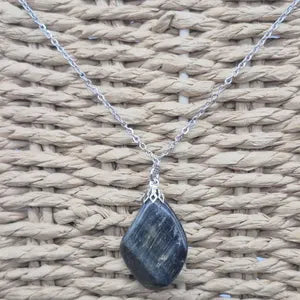 Blue Tiger Eye Necklace – Natural Hawk Eye Crystal Stone Pendant