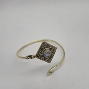 Labradorite Brass Adjustable Bracelet – Handmade Gemstone Jewelry for Women