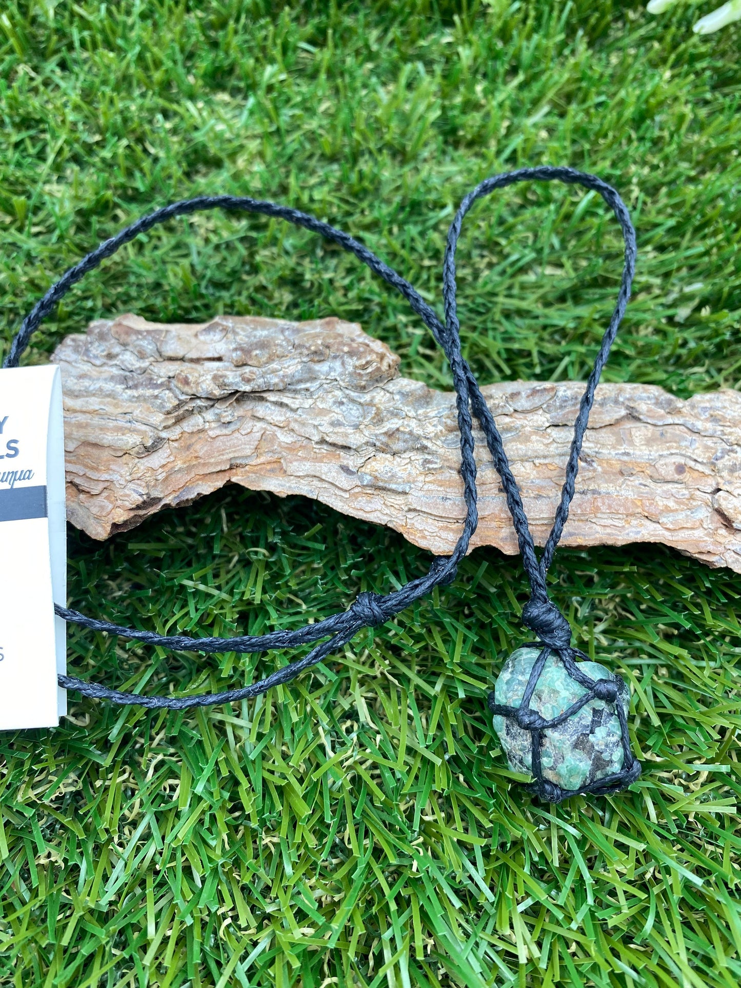 Emerald Polished Mineral Stone Brazilian Crystal Healing Makrame Wrapped Necklace Protection Gift Accessories