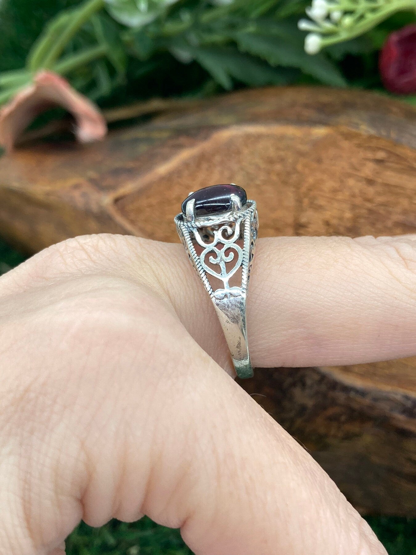 Red Garnet Crystal Sterling Silver 925 Ring Top Quality Handmade Cabochon Cut Dainty