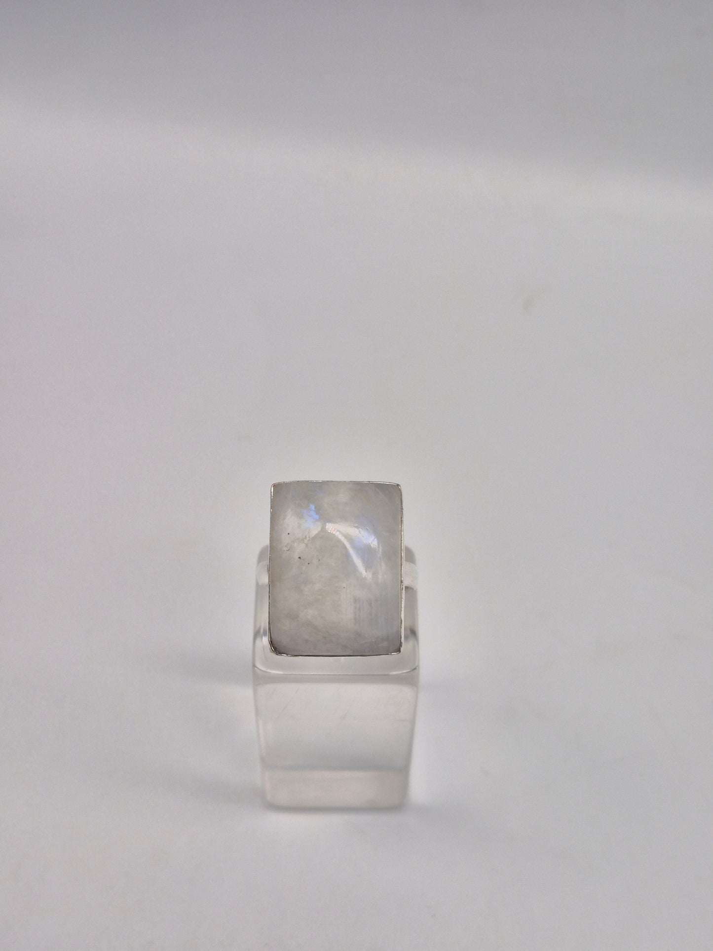 Rainbow Moonstone Adjustable Ring – Silver Plated Cabochon Iridescent Healing Crystal Jewelry