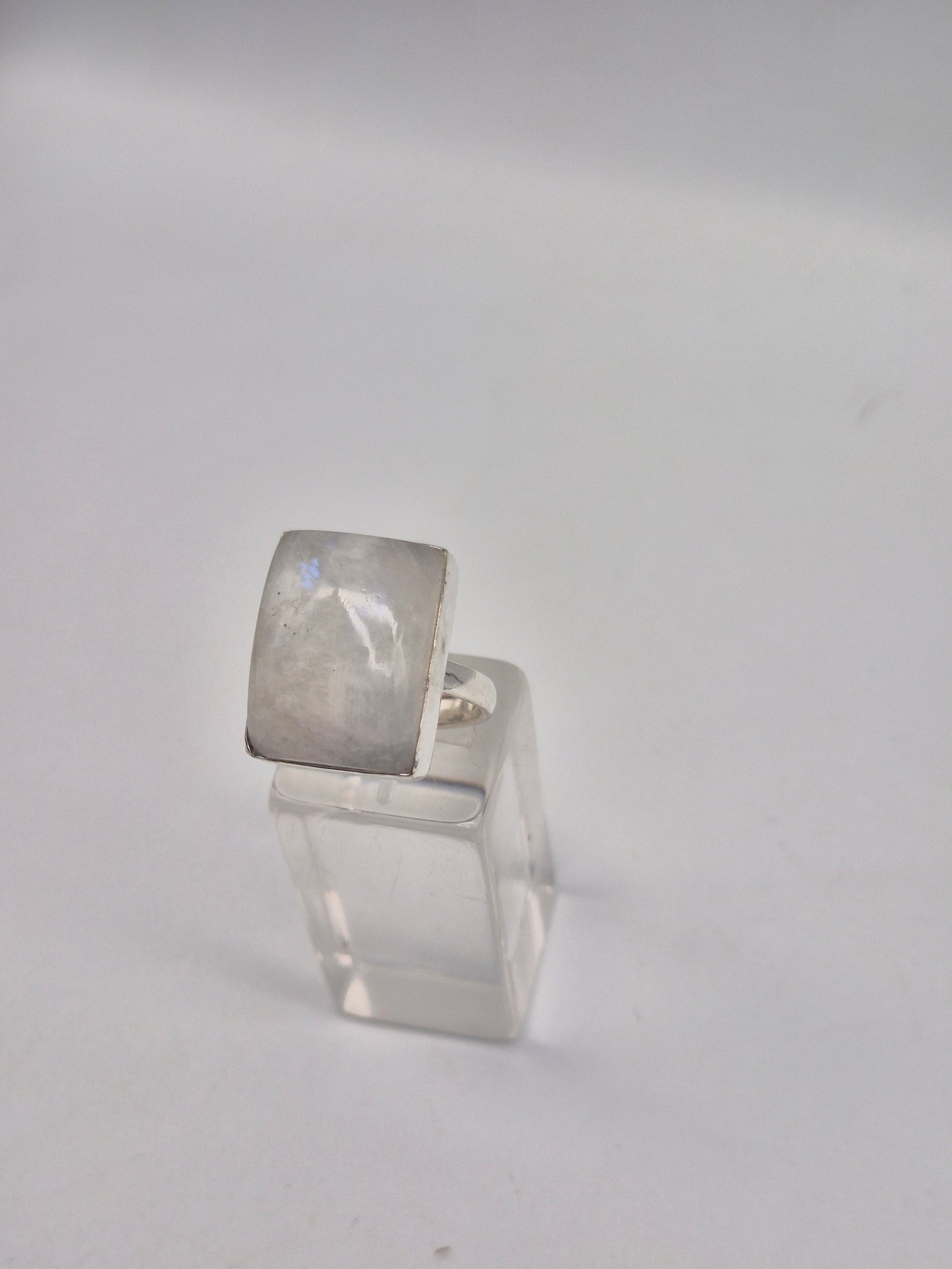 Rainbow Moonstone Adjustable Ring – Silver Plated Cabochon Iridescent Healing Crystal Jewelry