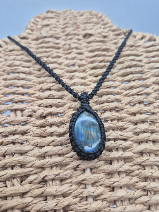 Labradorite Macrame Pendant Necklace Cabochon