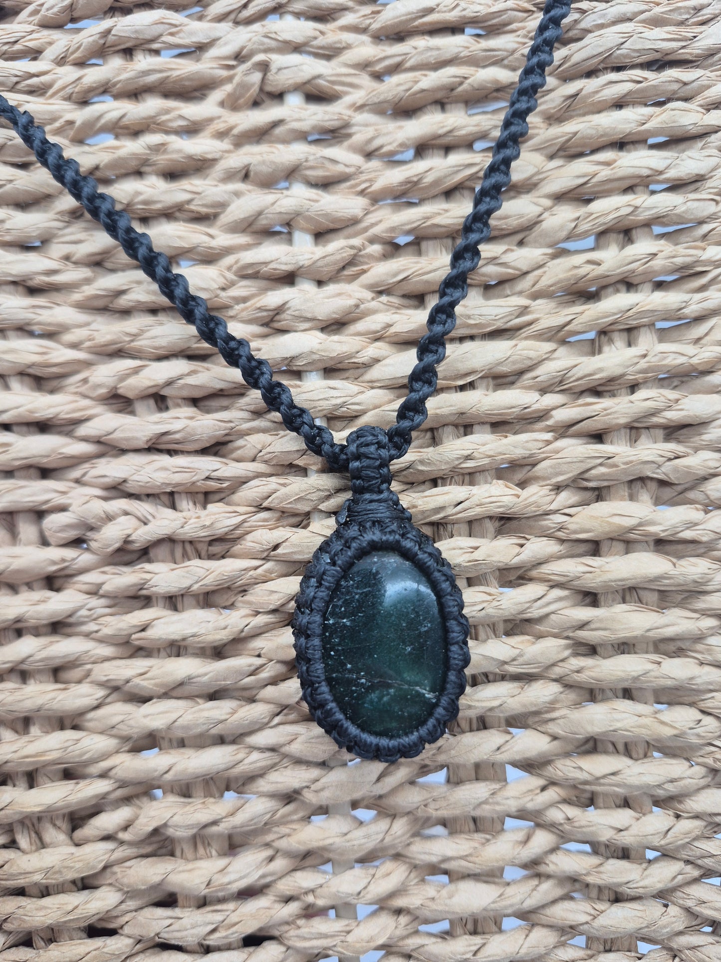 Green Aventurine Macrame Necklace: Lucky Crystal Healing Stone