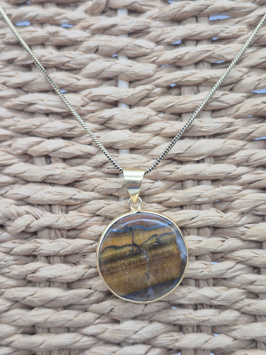 Tiger's Eye Crystal Roud Brass Necklace