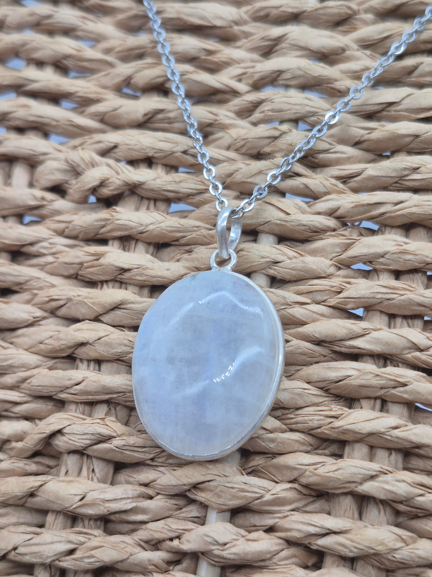 Moonstone Silver 925 Necklace Oval Shaped – Minimalist Moonstone Pendant with Stainless Steel Chain