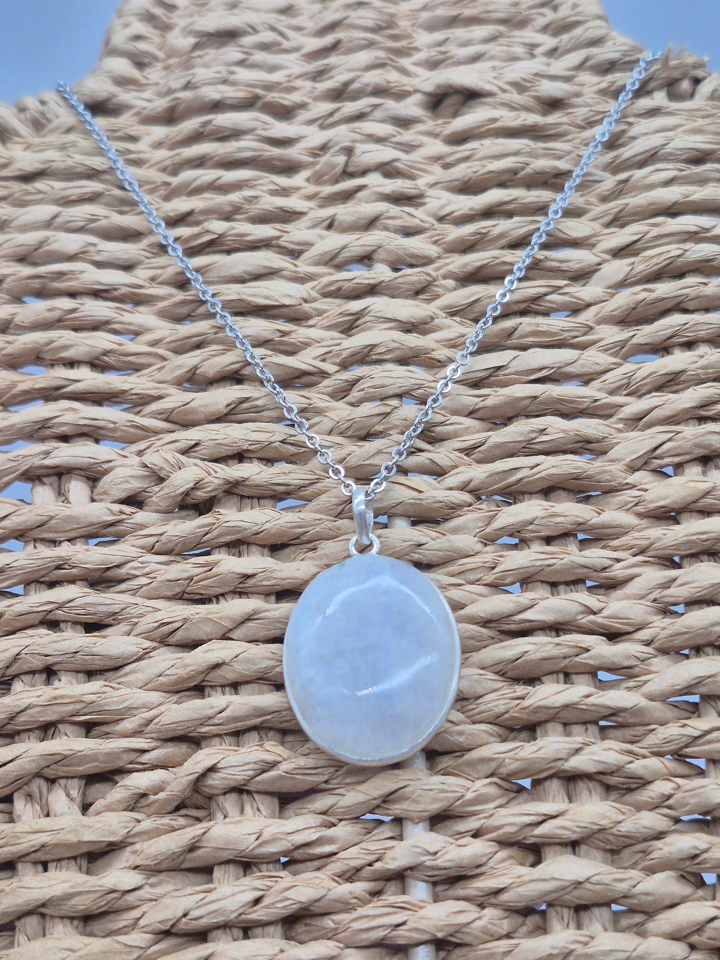 Moonstone Silver 925 Necklace Oval Shaped – Minimalist Moonstone Pendant with Stainless Steel Chain
