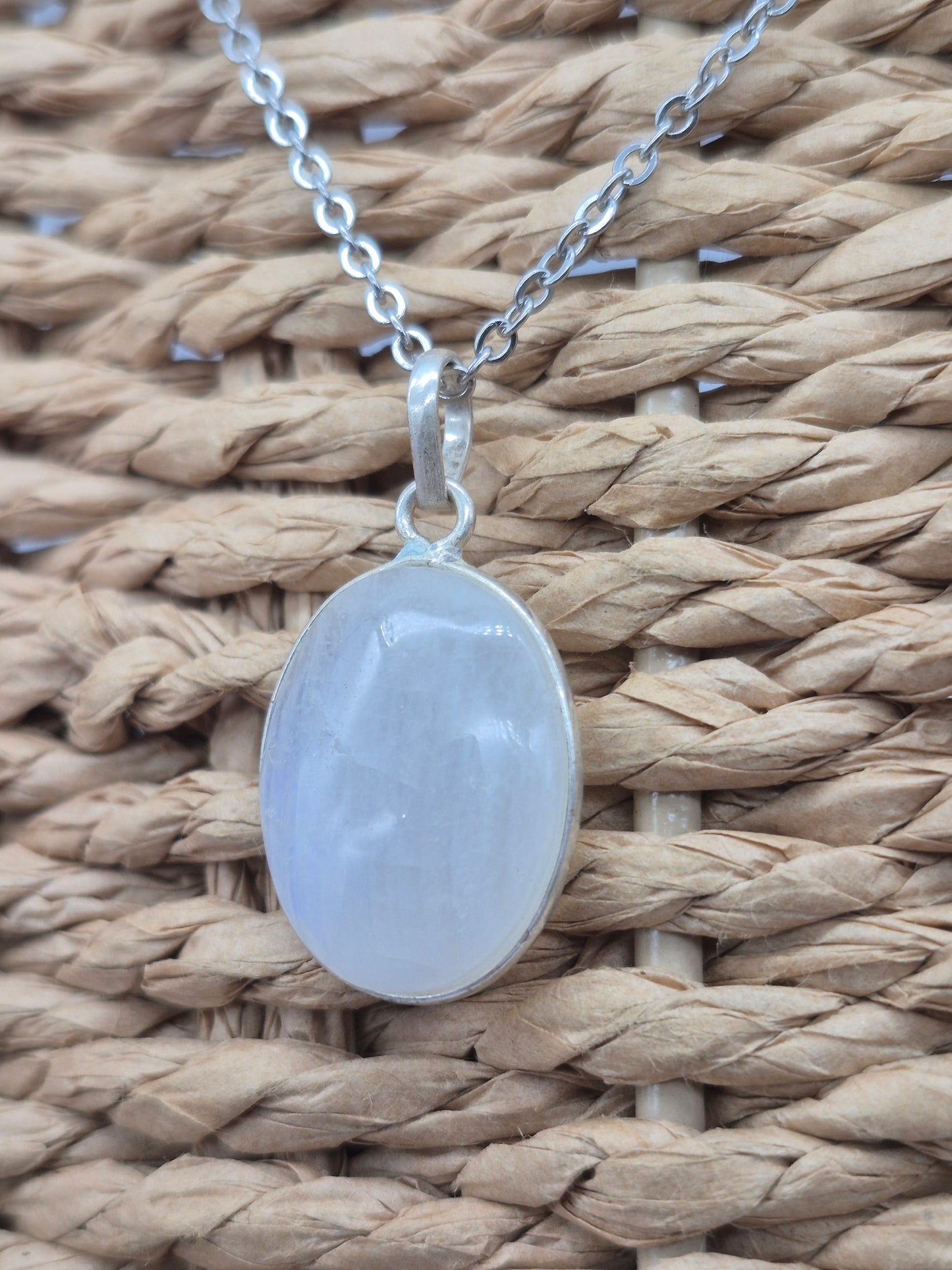 Moonstone Silver 925 Necklace Oval Shaped – Minimalist Moonstone Pendant with Stainless Steel Chain