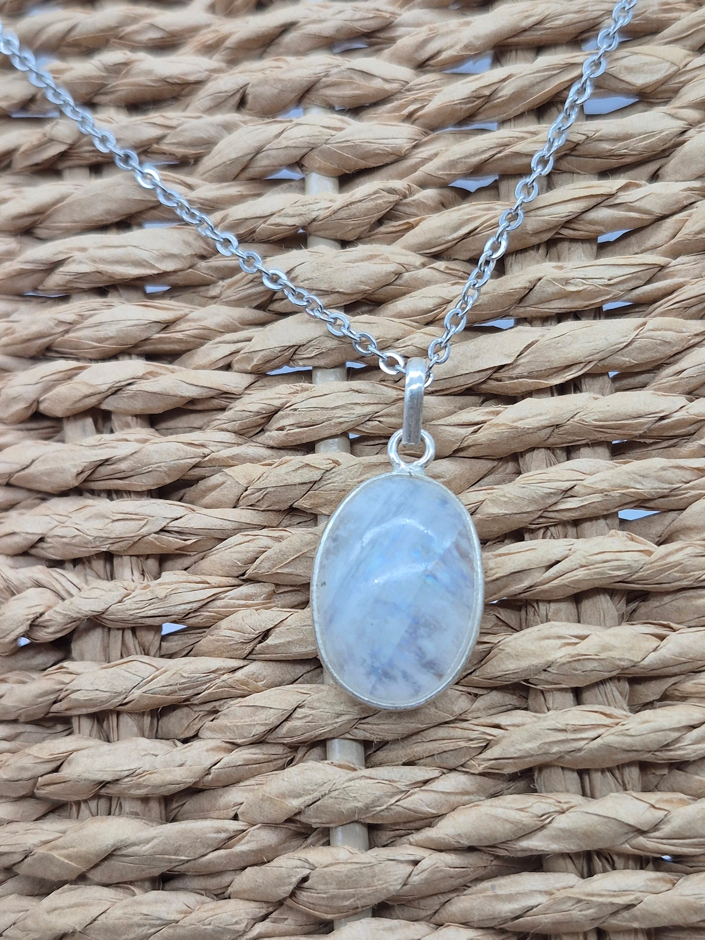 Moonstone Silver 925 Necklace Oval Shaped – Minimalist Moonstone Pendant with Stainless Steel Chain