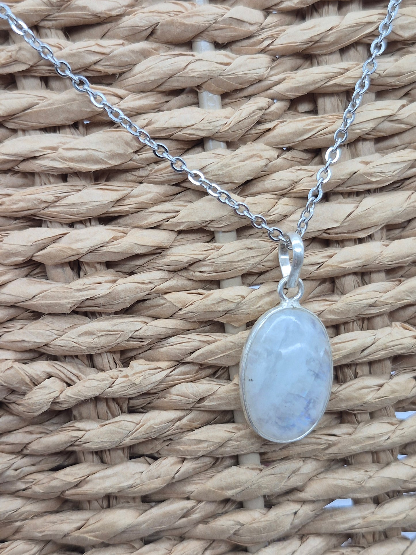 Moonstone Silver 925 Necklace Oval Shaped – Minimalist Moonstone Pendant with Stainless Steel Chain