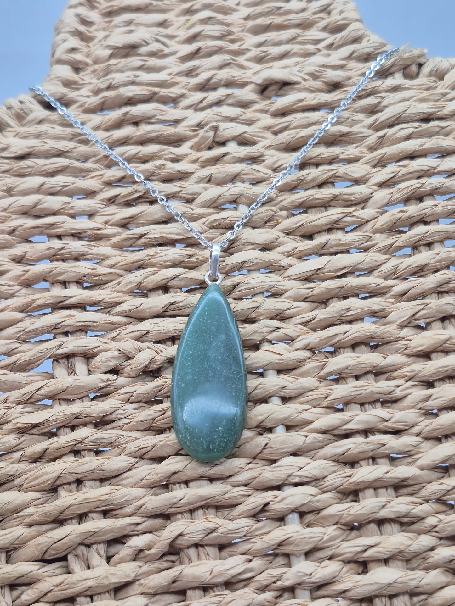 Green Aventurine Necklace – Crystal Pendant with Stainless Steel Chain