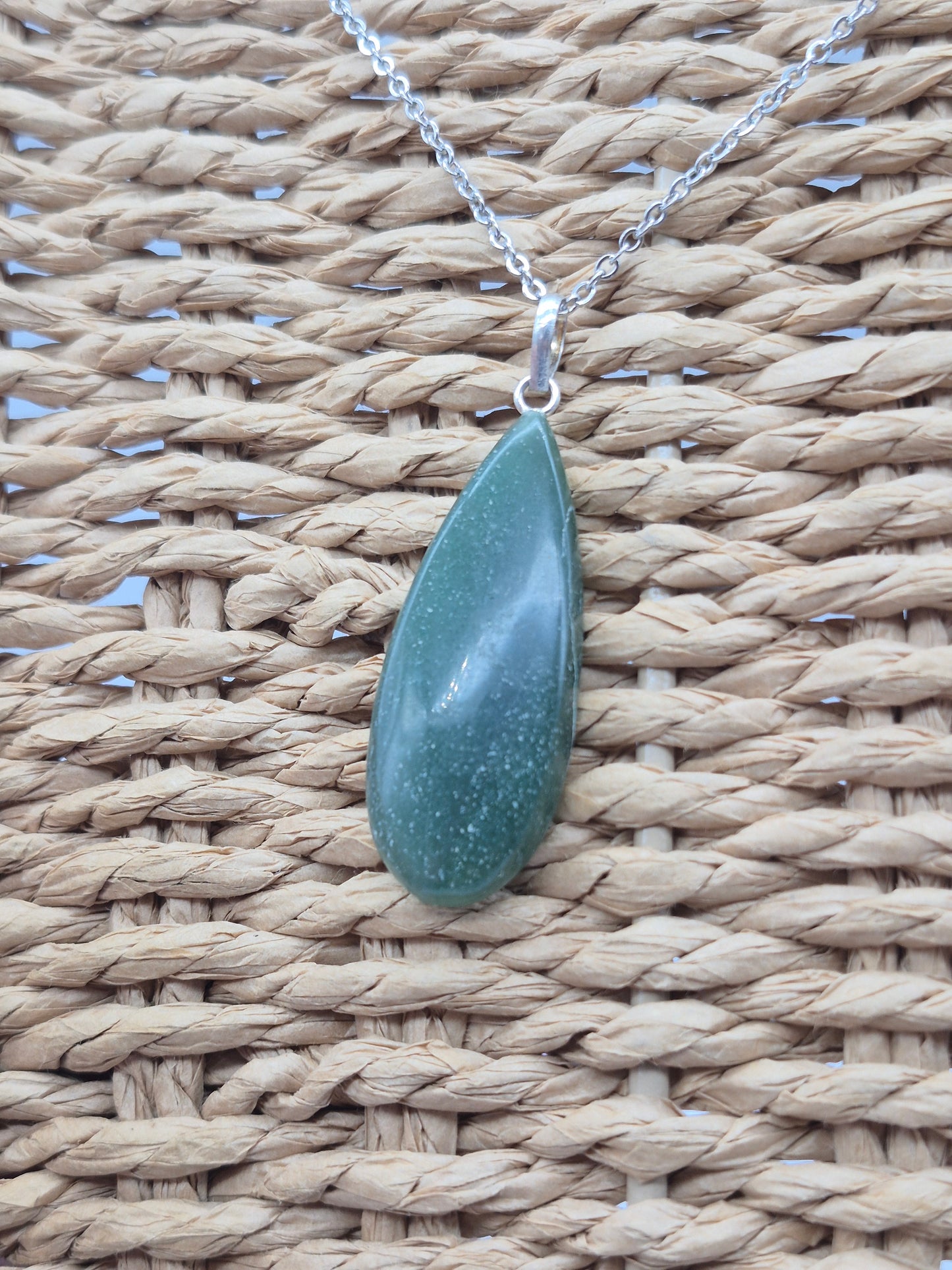 Green Aventurine Necklace – Crystal Pendant with Stainless Steel Chain