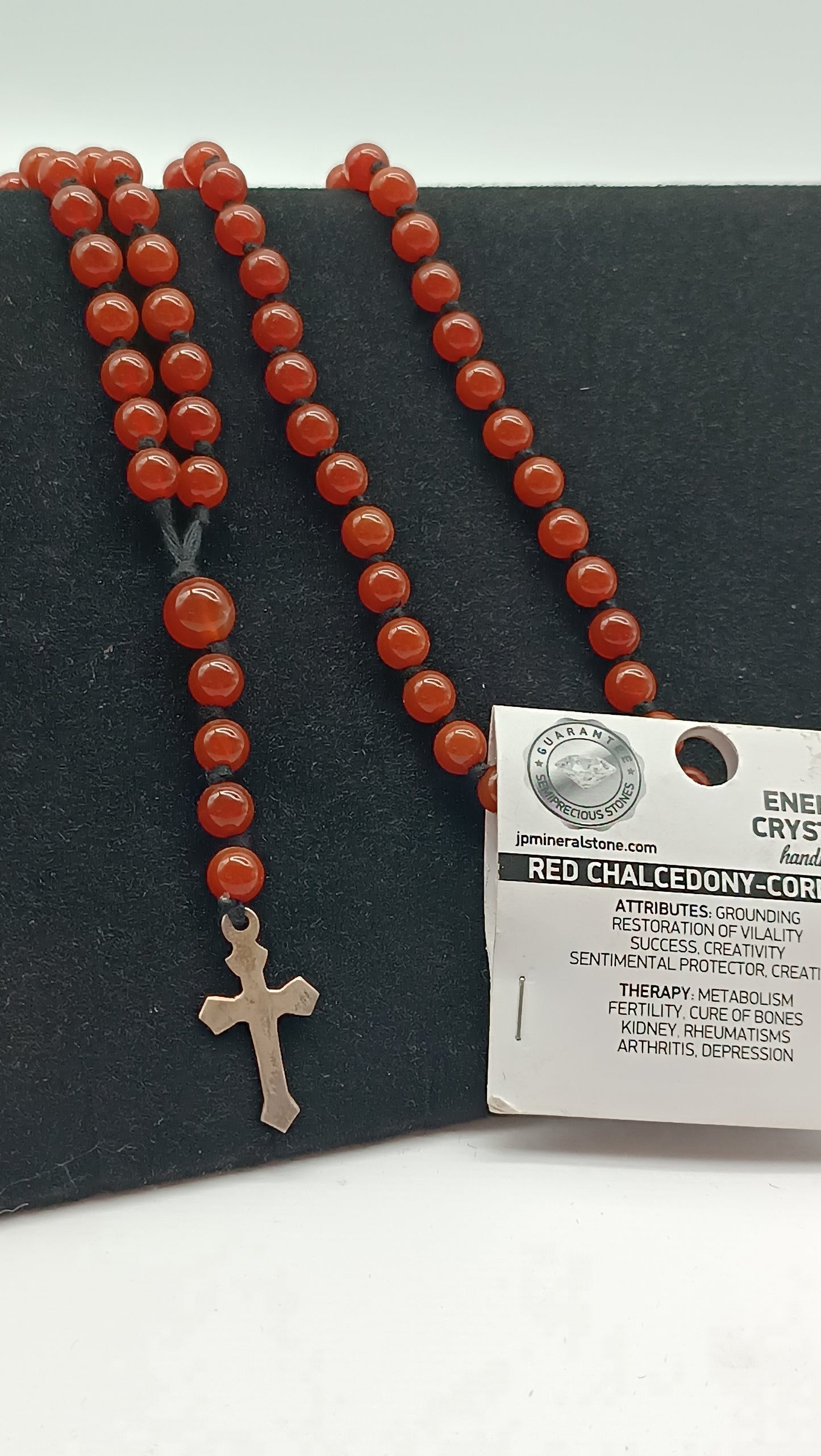 Rosenkranzperlen aus Karneolkristall mit Medaillen-Kreuzstück aus 925er Sterlingsilber