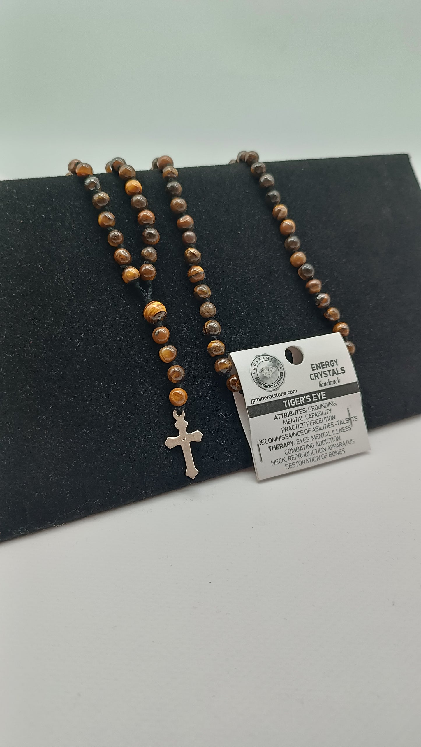 Rosenkranzperlen aus Tigerauge-Kristall mit Medaillen-Kreuzstück aus 925er Sterlingsilber