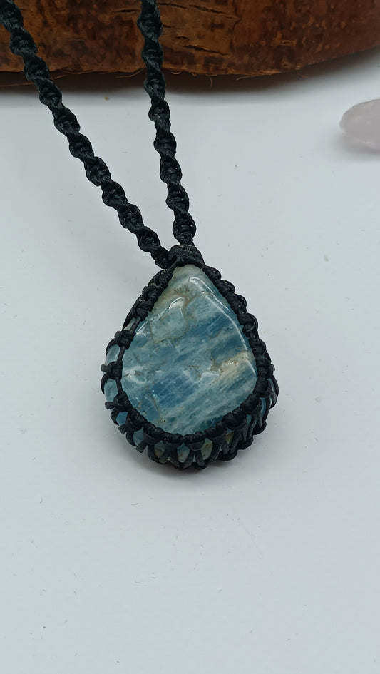 110CT Aqua Marine  Crystal Macrame Necklace