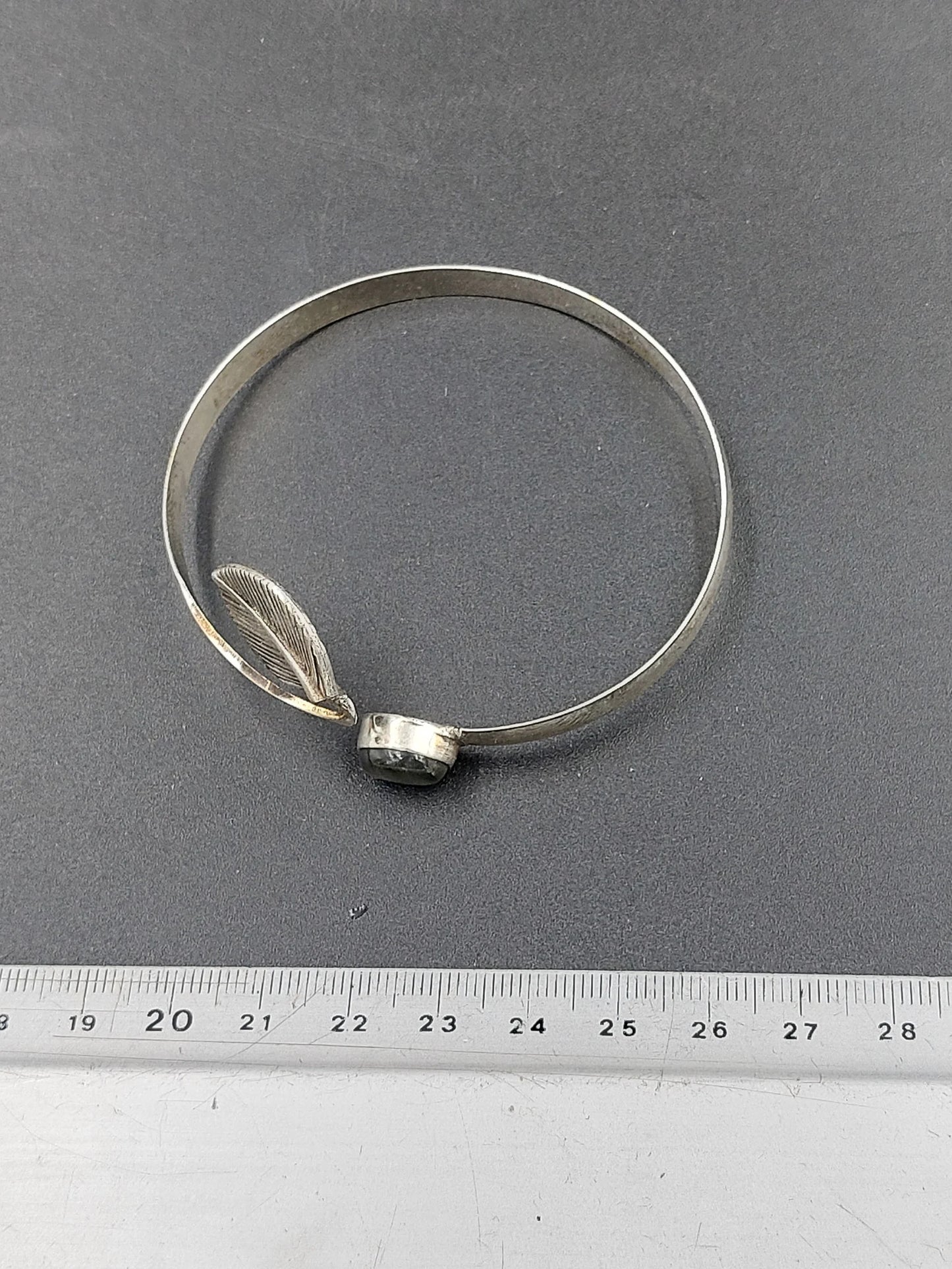 Gewebtes Armband aus Pyrit-Makramee
