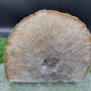 Natural Geode Agate with Quartz - Amazing Collector's Piece Extra Quality