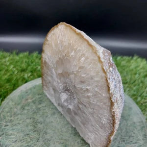 Natural Geode Agate with Quartz - Amazing Collector's Piece Extra Quality