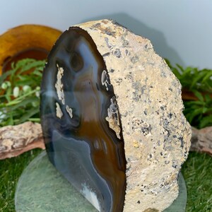 Natural Agate Stone - Amazing Collector's Piece - Home Decor
