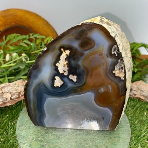 Natural Agate Stone - Amazing Collector's Piece - Home Decor