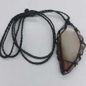 Natural Slice Agate Crystal Macrame Necklace