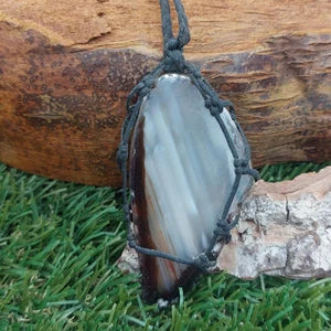 Natural Slice Agate Crystal Macrame Necklace