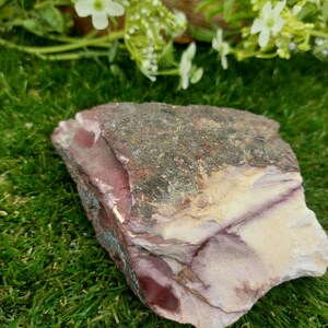 Australian Mookaite Jasper - Collector's Piece - Home Decor - Protection Crystal