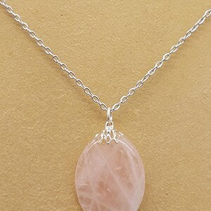 Rose Quartz Oval Stone Necklace, Pink Crystal Necklace for Women, Birthstone Necklace, Crystal Gift for Women