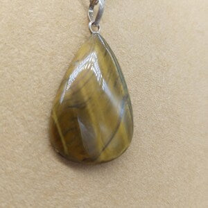 Tiger Eye Teardrop Crystal Chain Necklace, Yellow Gemstone Necklace, Stone Necklace for Men and Women, Energy Crystal Necklace