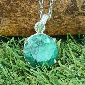 Natural Emerald Silver Bezel Necklace with Steel Chain