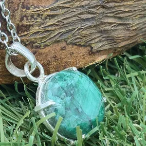 Natural Emerald Silver Bezel Necklace with Steel Chain