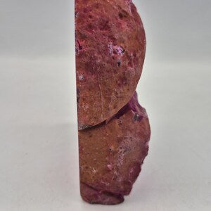 Self-Standing Fuchsia Agate Stone | Pink Agate Crystal Decor