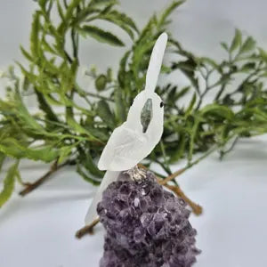 Quartz Hand Carved Bird on Raw Amethyst Cluster Base, Crystal Parrot Bird Figurine, Vintage Gemstone Bird