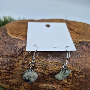 Gray Dyed Mother of Pearl Dangle Earrings – Handmade Natural Shell Earrings