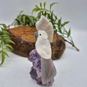 Quartz Carved Bird on Amethst Cluster Base Agate Plum and Tail, Gemstone Vintage Parrot Bird Sculpture Figurine
