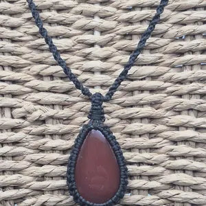 Carnelian Macrame Pendant Necklace – Energy & Motivation