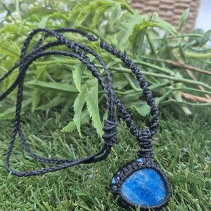 Blue Apatite Macrame Necklace, Blue Crystal Woven Necklace, Gemstone Pendant