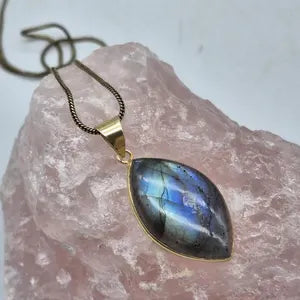 Labradorite Brass Pendant Necklace: Mystical Crystal Jewelry