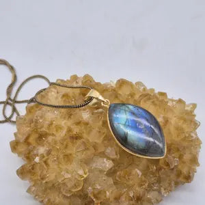 Labradorite Brass Pendant Necklace: Mystical Crystal Jewelry