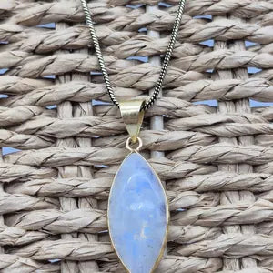 Moonstone Necklace with Brass Chain – 48cm –  Rainbow Moonstone Jewelry
