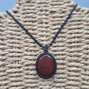 Carnelian Macrame Pendant Necklace – Energy & Motivation