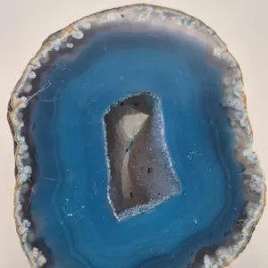 Blue Agate with Quartz Geode – Natural Crystal Specimen