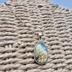 Labradorite Brass Pendant Necklace: Mystical Crystal Jewelry
