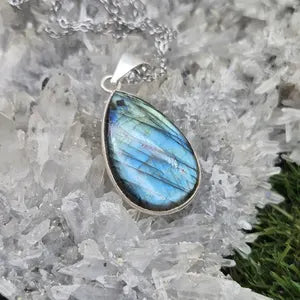 Handmade Blue Labradorite Silver Plated Necklace – Stainless Steel Chain